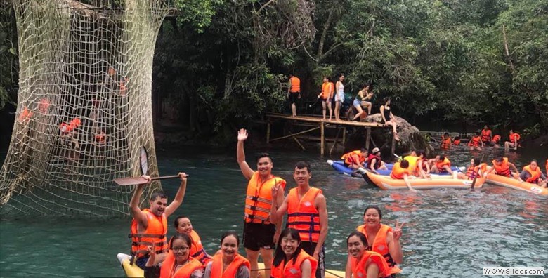 Having Fun in Ha Long Bay 2018