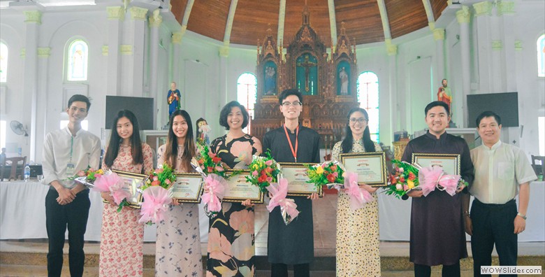 Volunteers Received Award of Appreciation from the Program